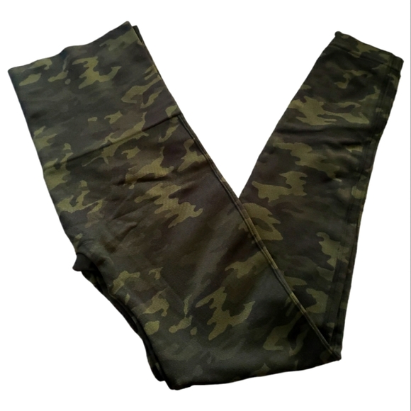 SPANX Pants - NWOT Spanx Woman's look at me now Size XL